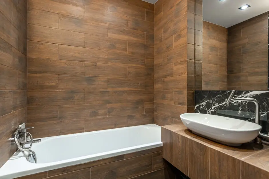 8 Ways to Maximize Space in a Small Bathroom